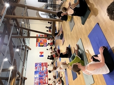 Un dimanche au musée - Séance de yoga