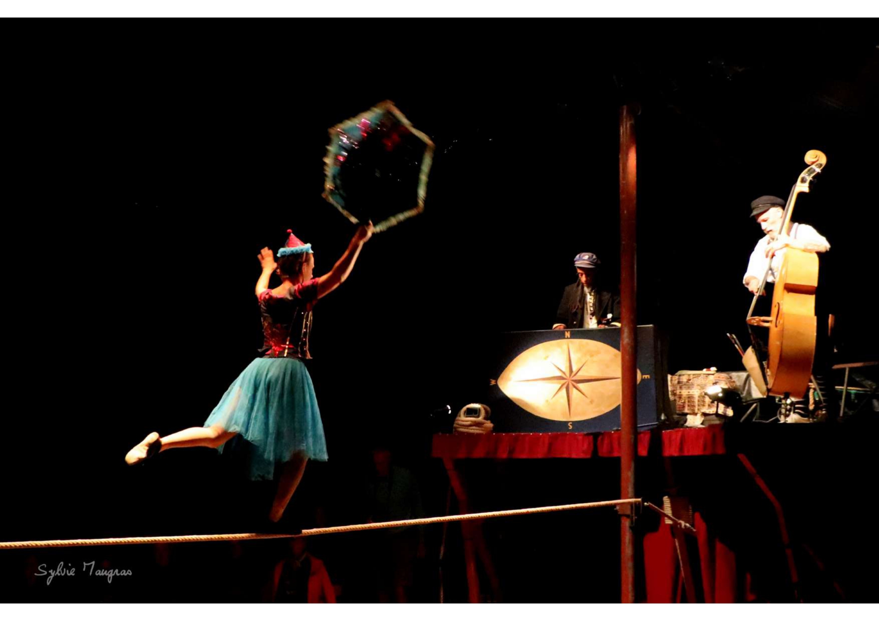 Cap' spectacle de cirque sous chapiteau